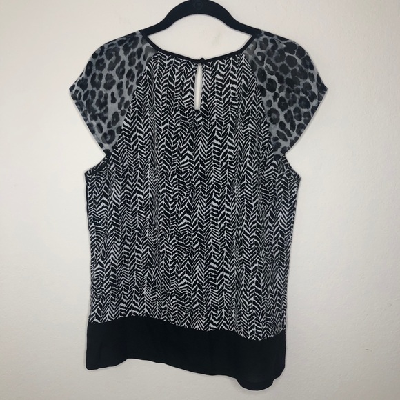 Express Animal Print Blocked Print Blouse - Picture 3 of 4